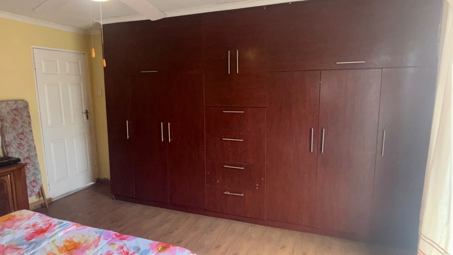 5 Bedroom Property for Sale in Motherwell Nu 5 Eastern Cape